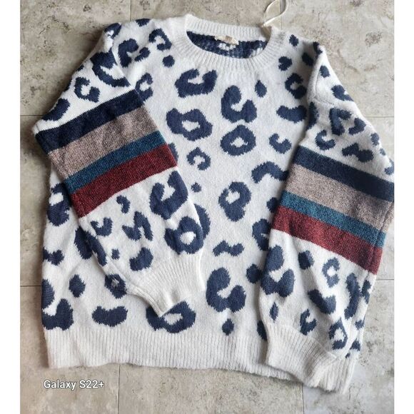 S10 ee:some sweater - Picture 5 of 8